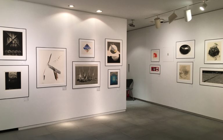 empty-room-at-the-cwaj’s-62nd-contemporary-japanese-print-show-paintings-hanging-on-the-wall