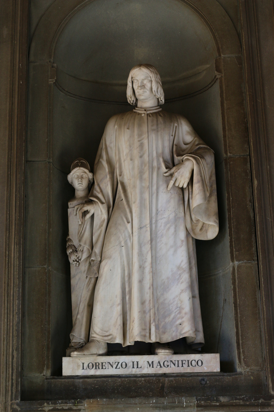Lorenzo de' Medici statue in Florence